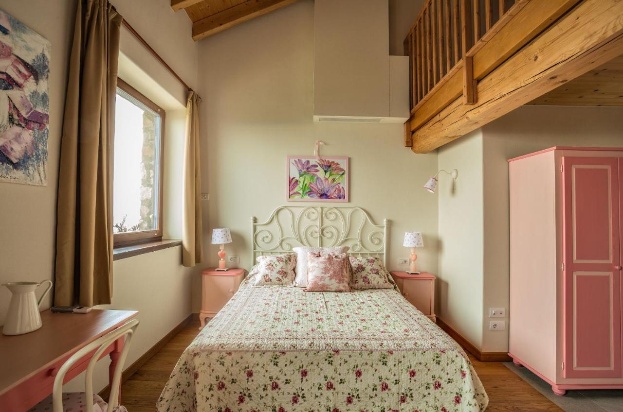 Agriturismo San Genesio Rovagnate Bagian luar foto