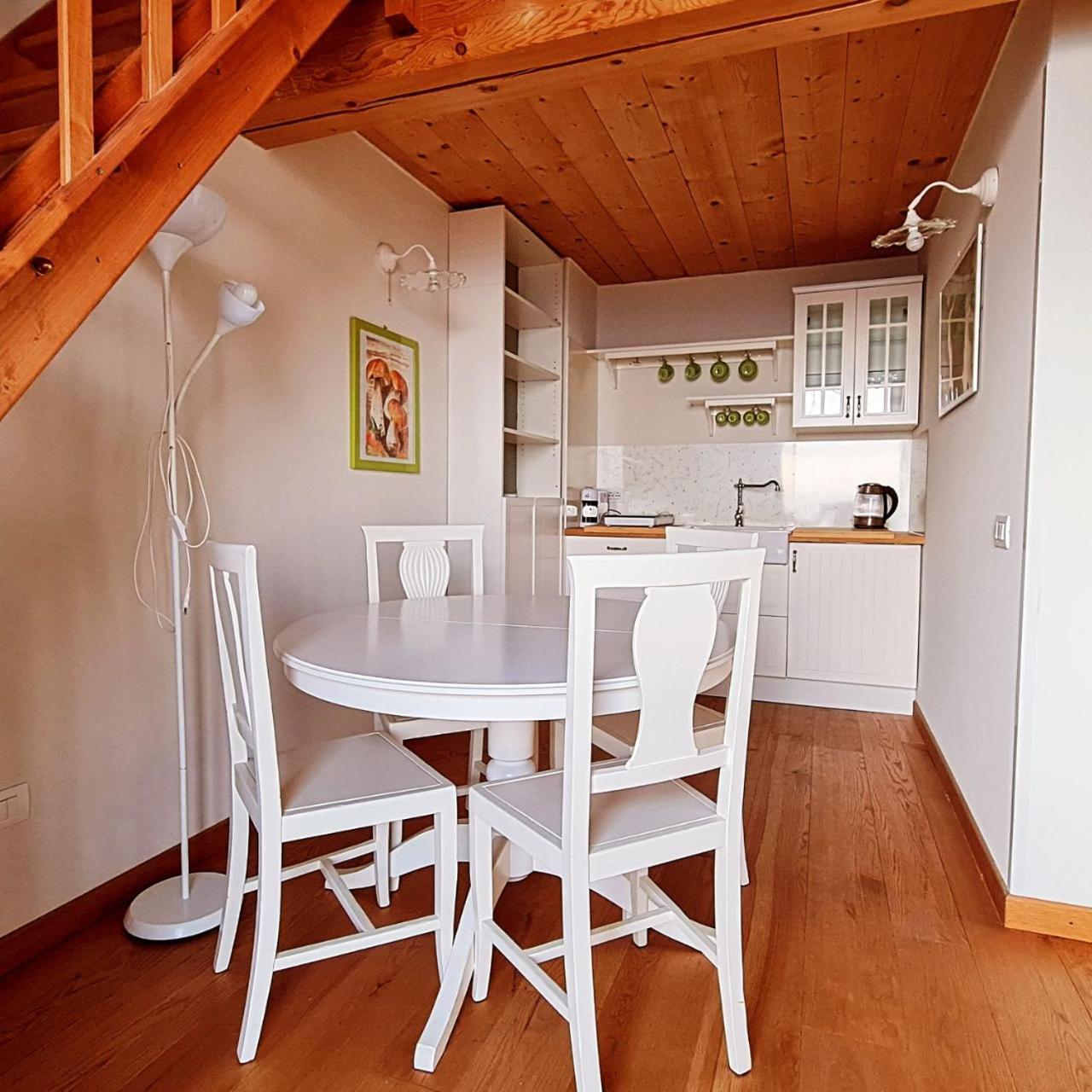 Agriturismo San Genesio Rovagnate Bagian luar foto